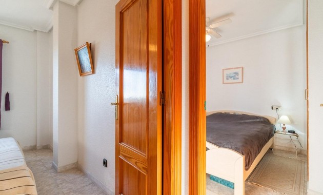 Venta - Flat -
Orihuela Costa - Playa Flamenca