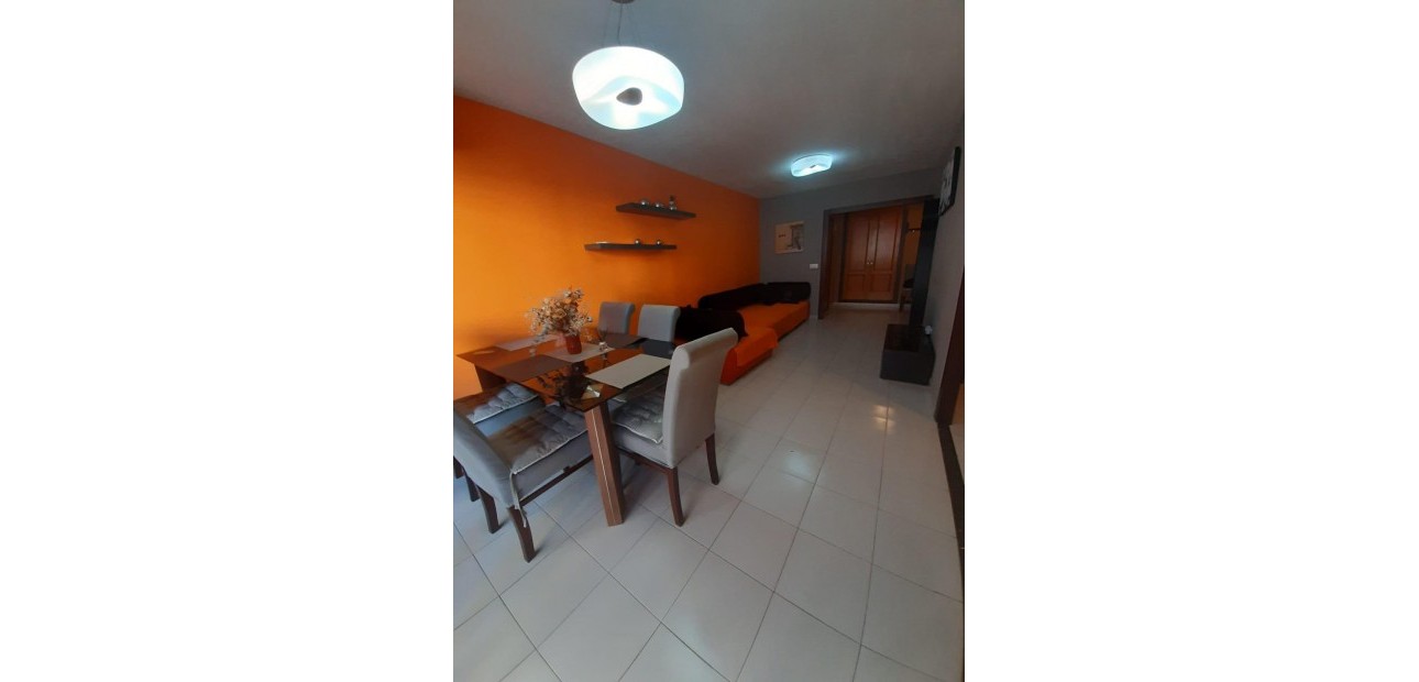 Venta - Apartamento / piso -
Torrevieja - Centro