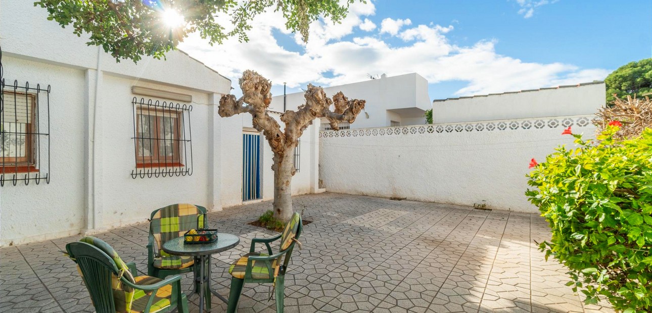 Herverkoop - Villa -
Torrevieja - Los balcones