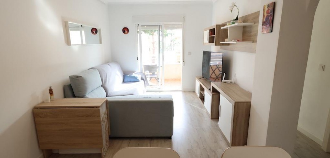 Sale - Apartment / flat -
Guardamar del Segura - moncayo