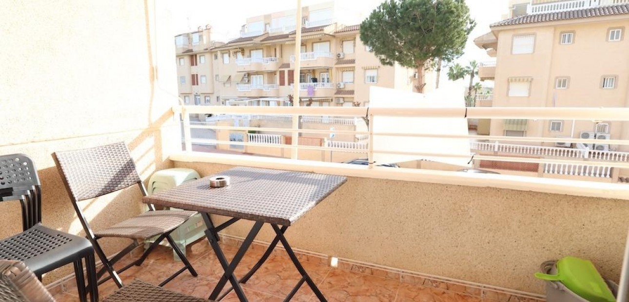 Sale - Apartment / flat -
Guardamar del Segura - moncayo