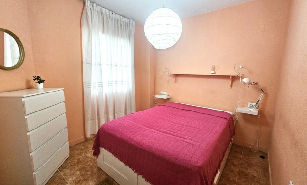 Venta - Apartamento / piso -
Torrevieja - Paseo maritimo