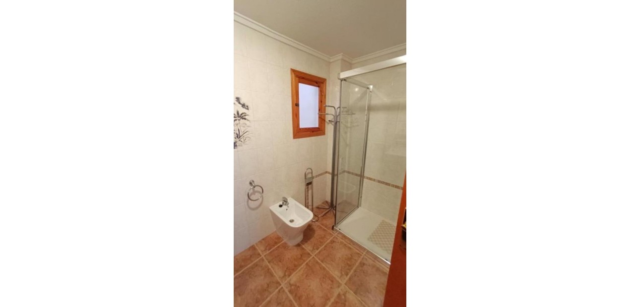 Herverkoop - Appartement / flat -
Torrevieja - Acequion