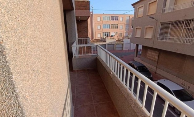 Herverkoop - Appartement / flat -
Torrevieja - Acequion