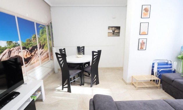 Sale - Apartment / flat -
Torrevieja - Acequion