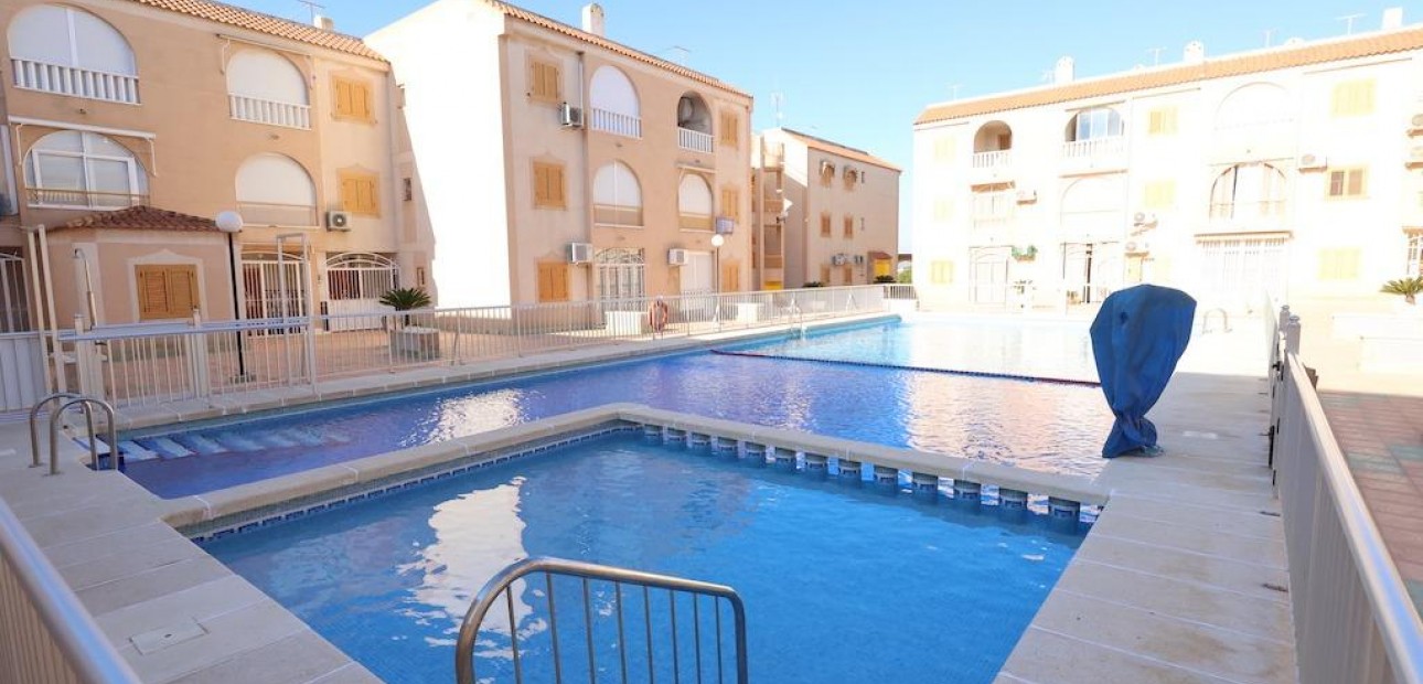 Sale - Apartment / flat -
Torrevieja - Acequion