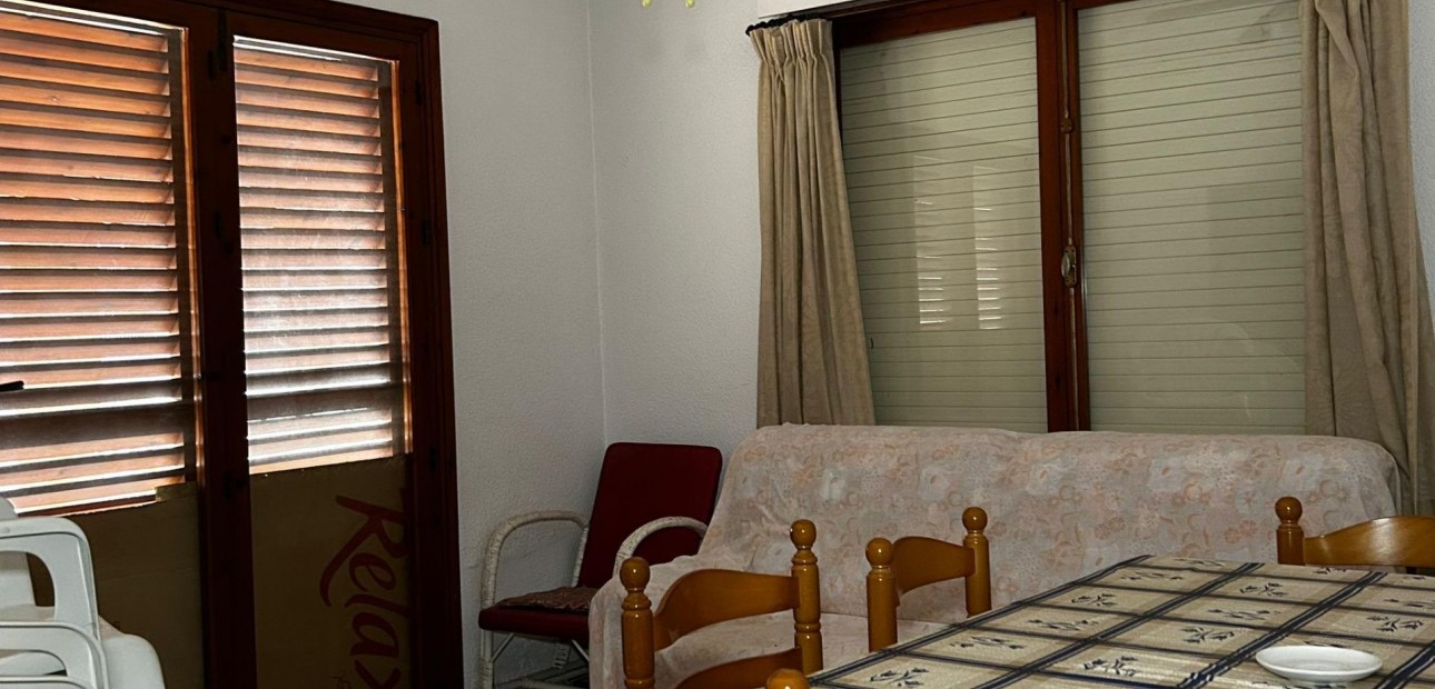 Sale - Apartment / flat -
Torrevieja - Acequion