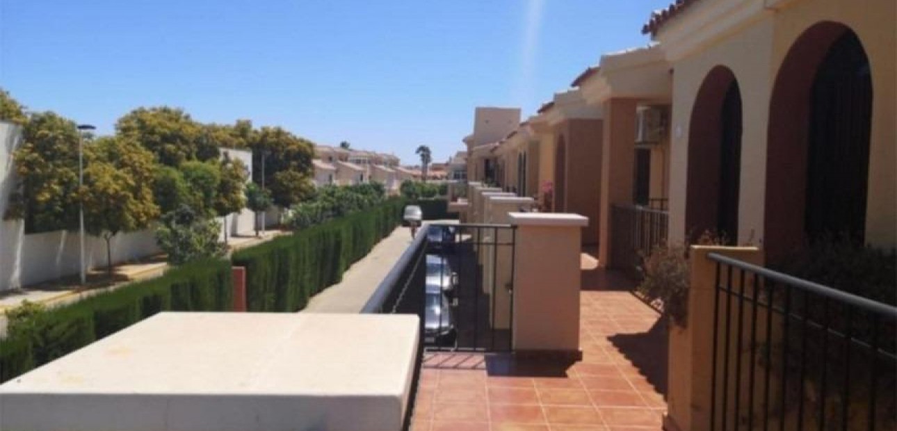 Herverkoop - Appartement / flat -
Torrevieja - La Siesta - El Salado - Torreta