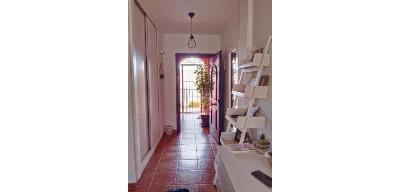 Sale - Apartment / flat -
Torrevieja - La Siesta - El Salado - Torreta