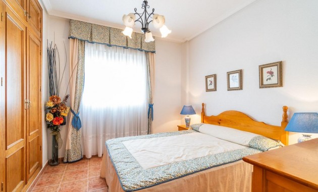 Sale - Apartment / flat -
Orihuela Costa - Punta Prima