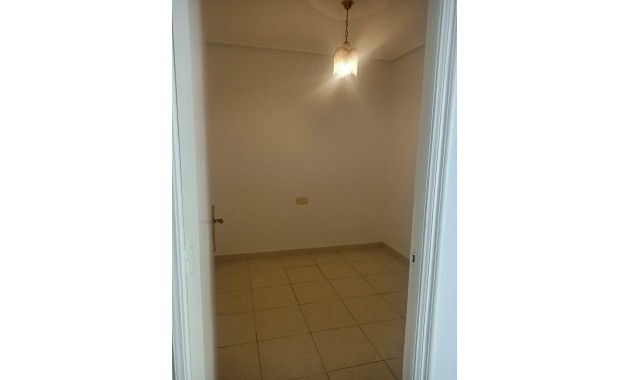 Herverkoop - Villa -
Torrevieja - Torreblanca