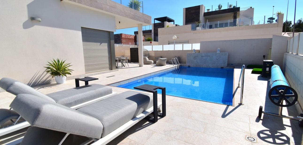 Venta - Detached Villa -
Orihuela Costa - Villamartin