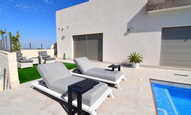 Herverkoop - Detached Villa -
Orihuela Costa - Villamartin