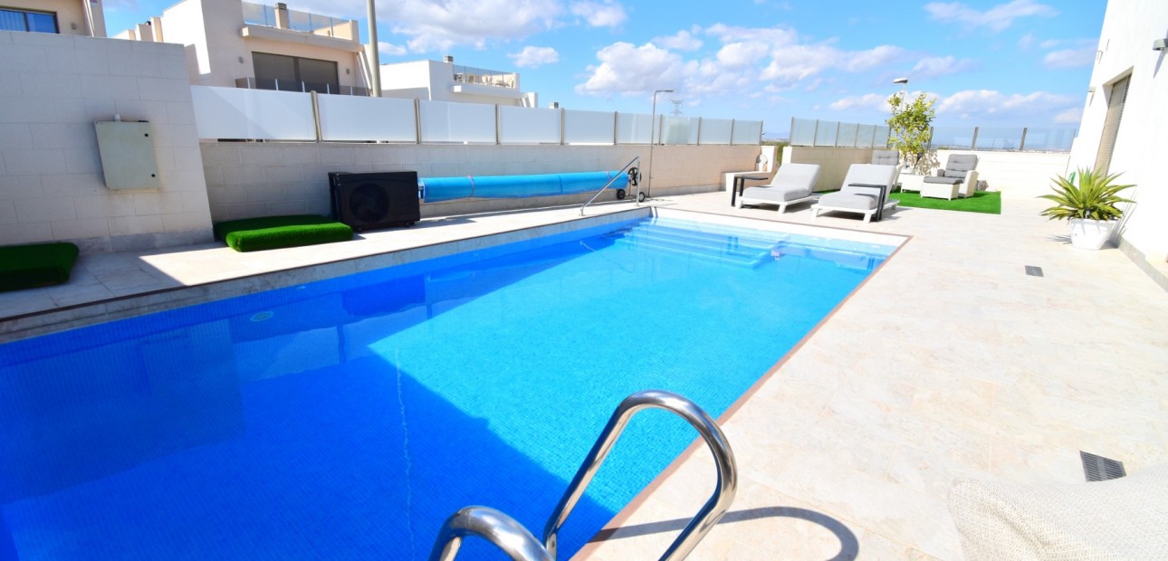 Sale - Detached Villa -
Orihuela Costa - Villamartin