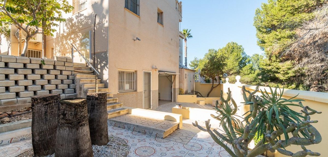 Venta - Villa -
Orihuela Costa - Playa Flamenca