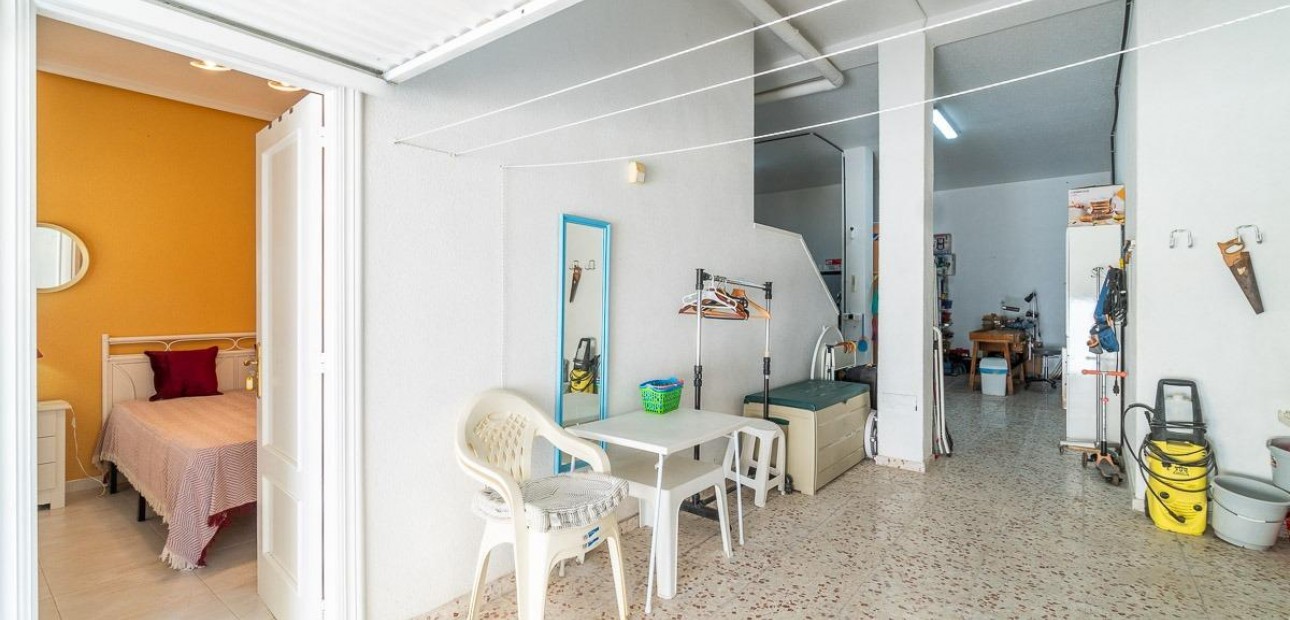 Venta - Villa -
Orihuela Costa - Playa Flamenca