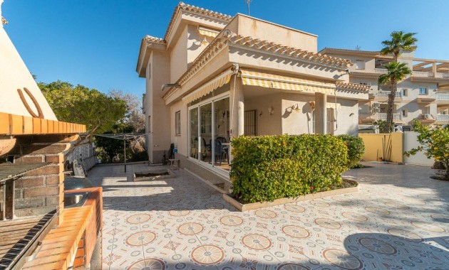 Herverkoop - Villa -
Orihuela Costa - Playa Flamenca