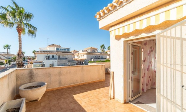 Herverkoop - Villa -
Orihuela Costa - Playa Flamenca