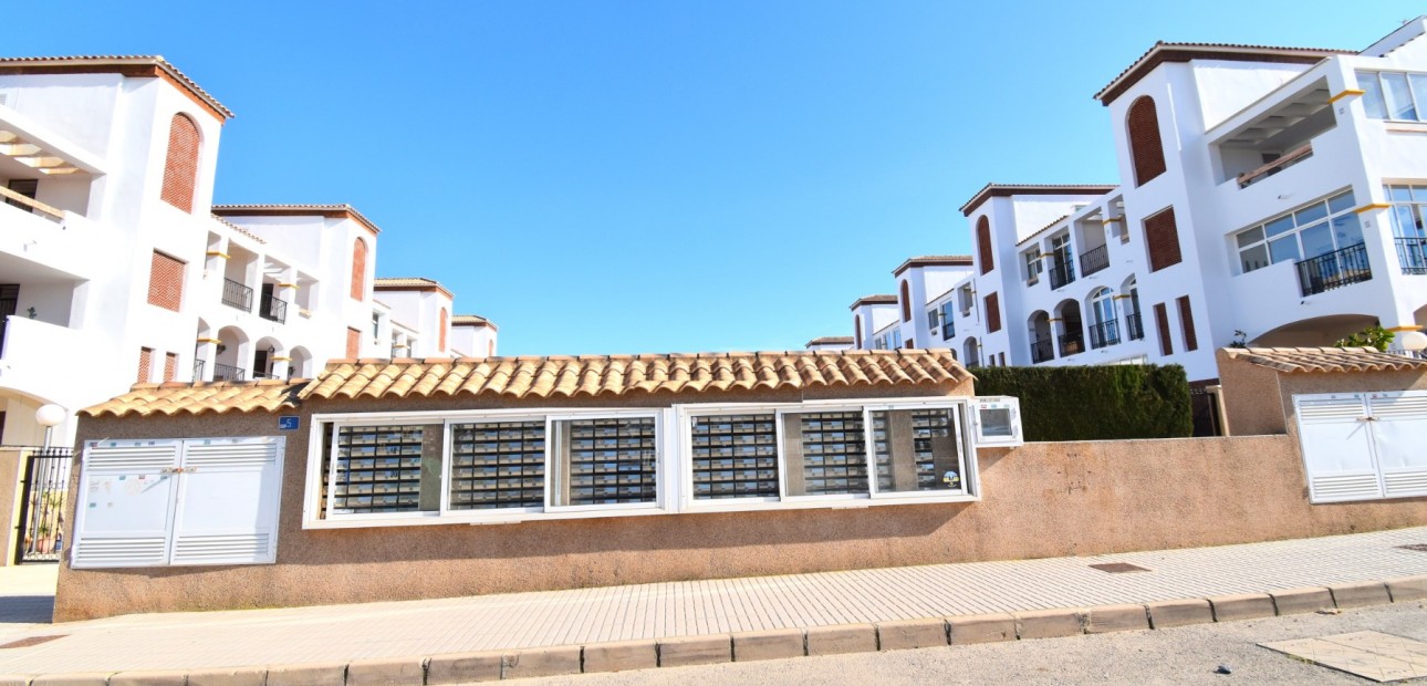 Venta - Apartamento / piso -
Orihuela Costa - Punta Prima