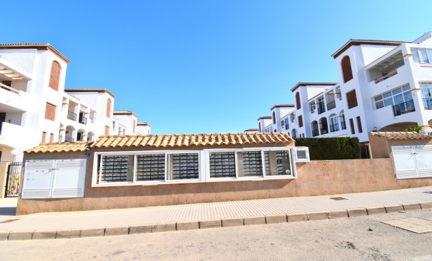 Venta - Apartamento / piso -
Orihuela Costa - Punta Prima