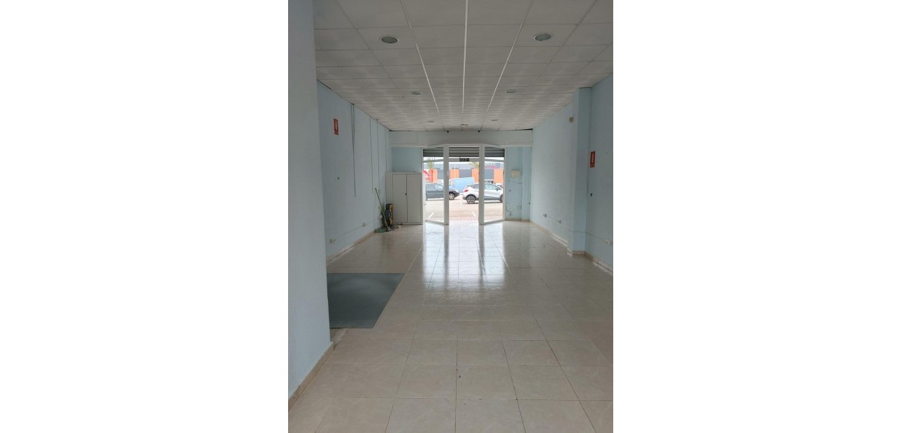 Verhuur - Commercial Unit -
San Fulgencio - La Marina