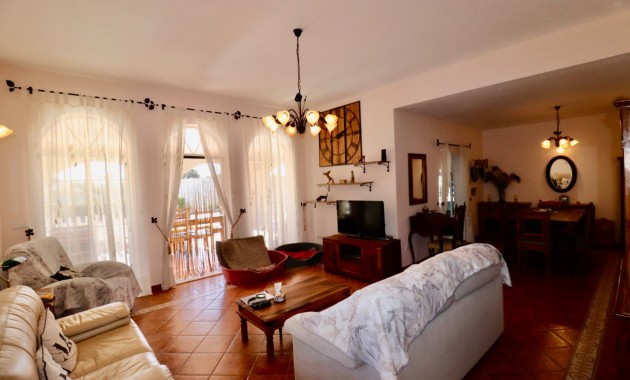 Herverkoop - Country Property -
Catral