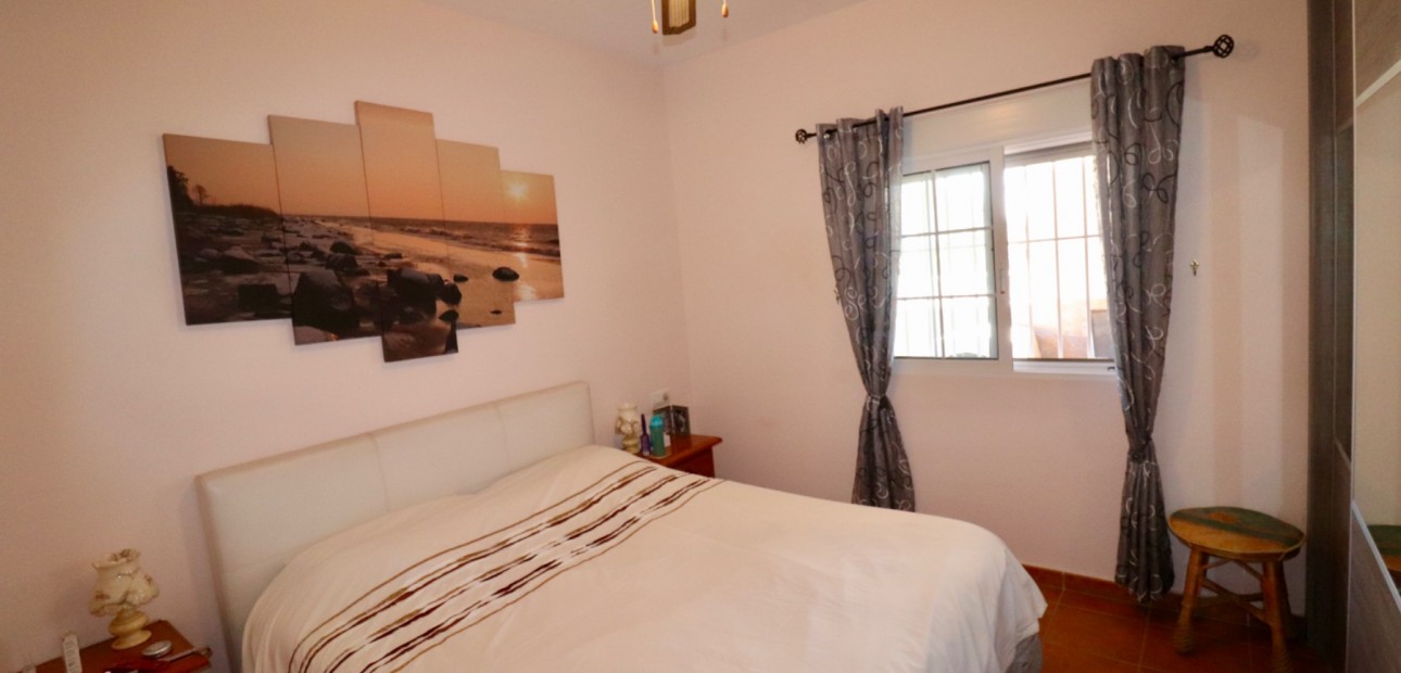 Herverkoop - Country Property -
Catral