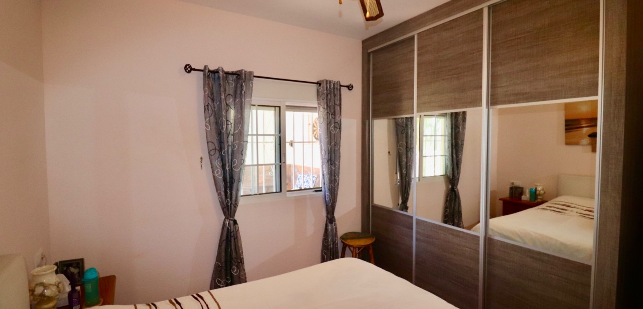 Herverkoop - Country Property -
Catral