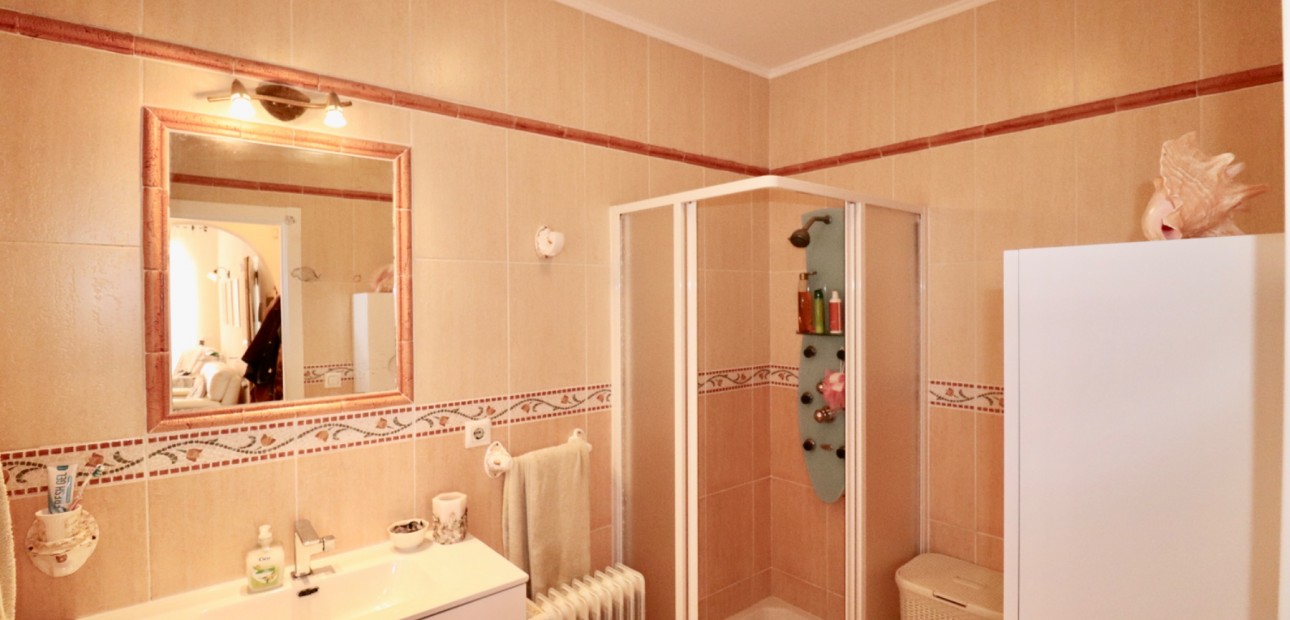 Herverkoop - Country Property -
Catral