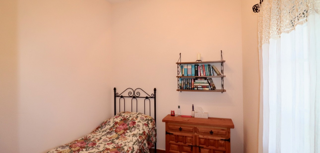 Herverkoop - Country Property -
Catral