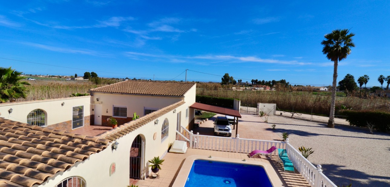 Herverkoop - Country Property -
Catral