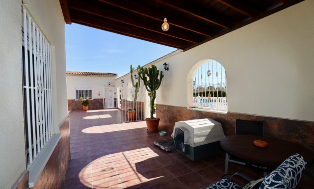 Herverkoop - Country Property -
Catral