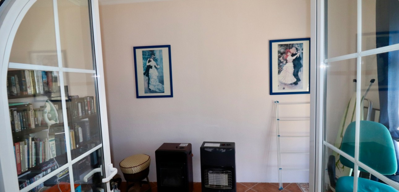 Herverkoop - Country Property -
Catral