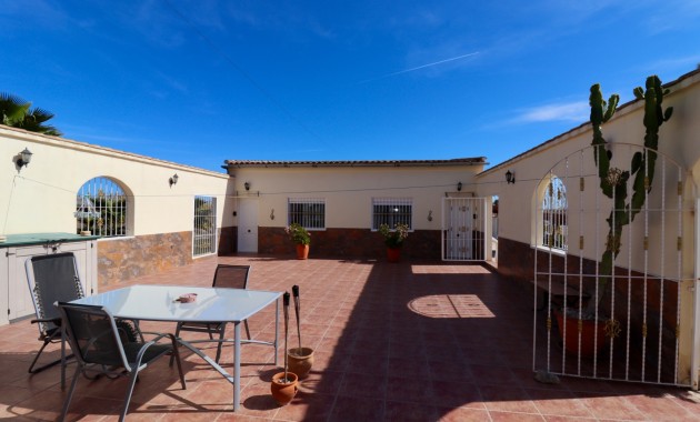 Herverkoop - Country Property -
Catral