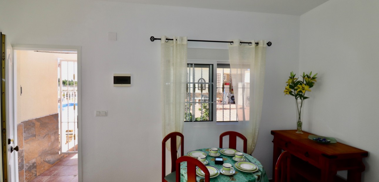 Herverkoop - Country Property -
Catral