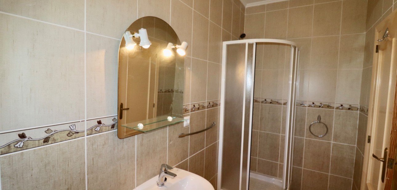 Herverkoop - Country Property -
Catral