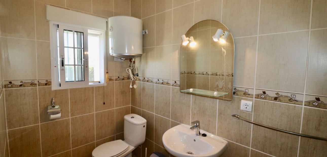 Herverkoop - Country Property -
Catral