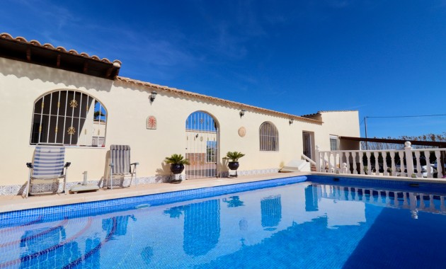 Herverkoop - Country Property -
Catral