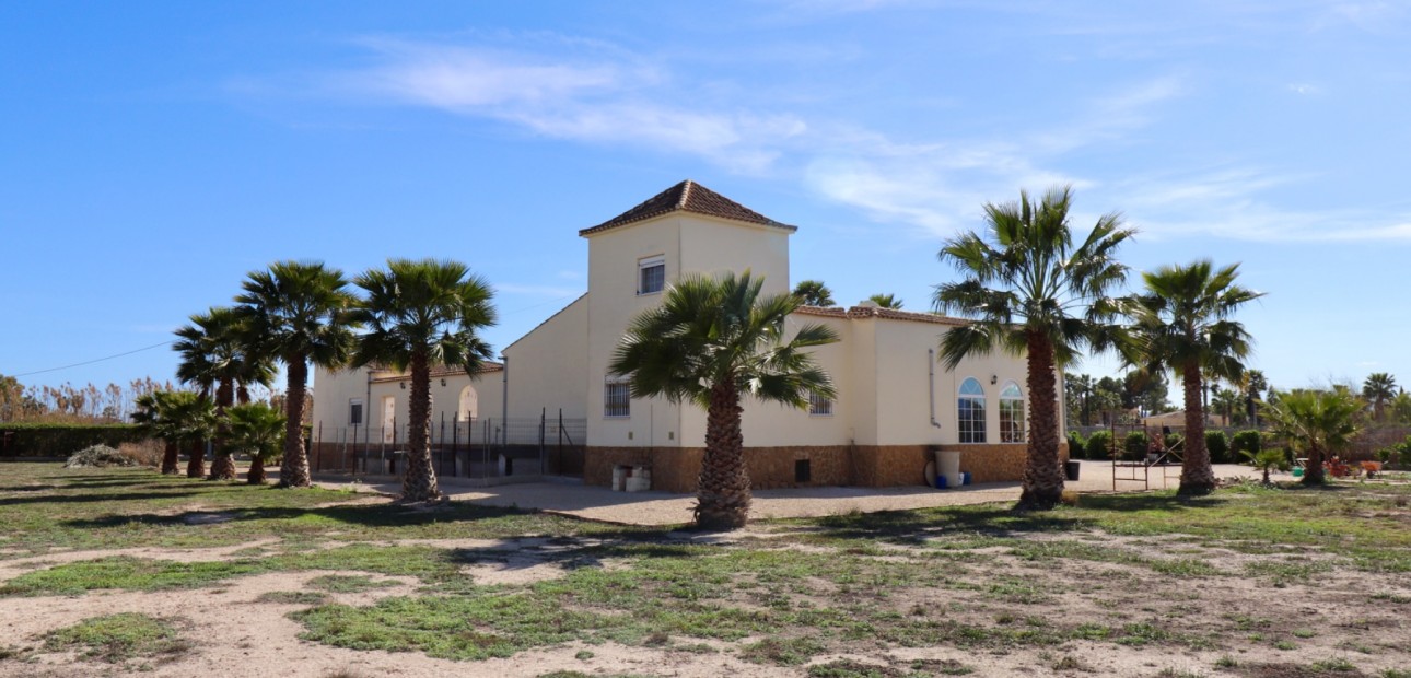 Herverkoop - Country Property -
Catral