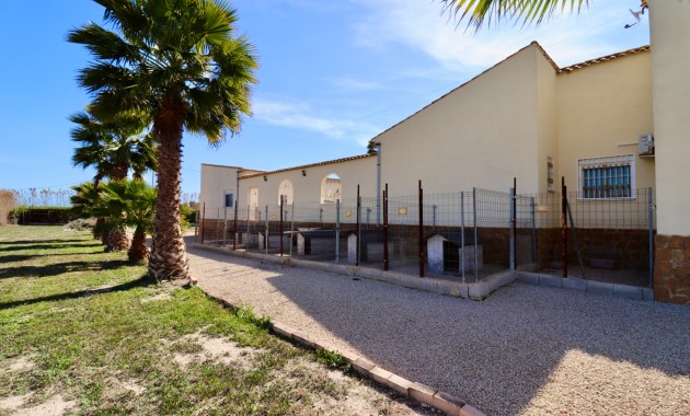 Herverkoop - Country Property -
Catral