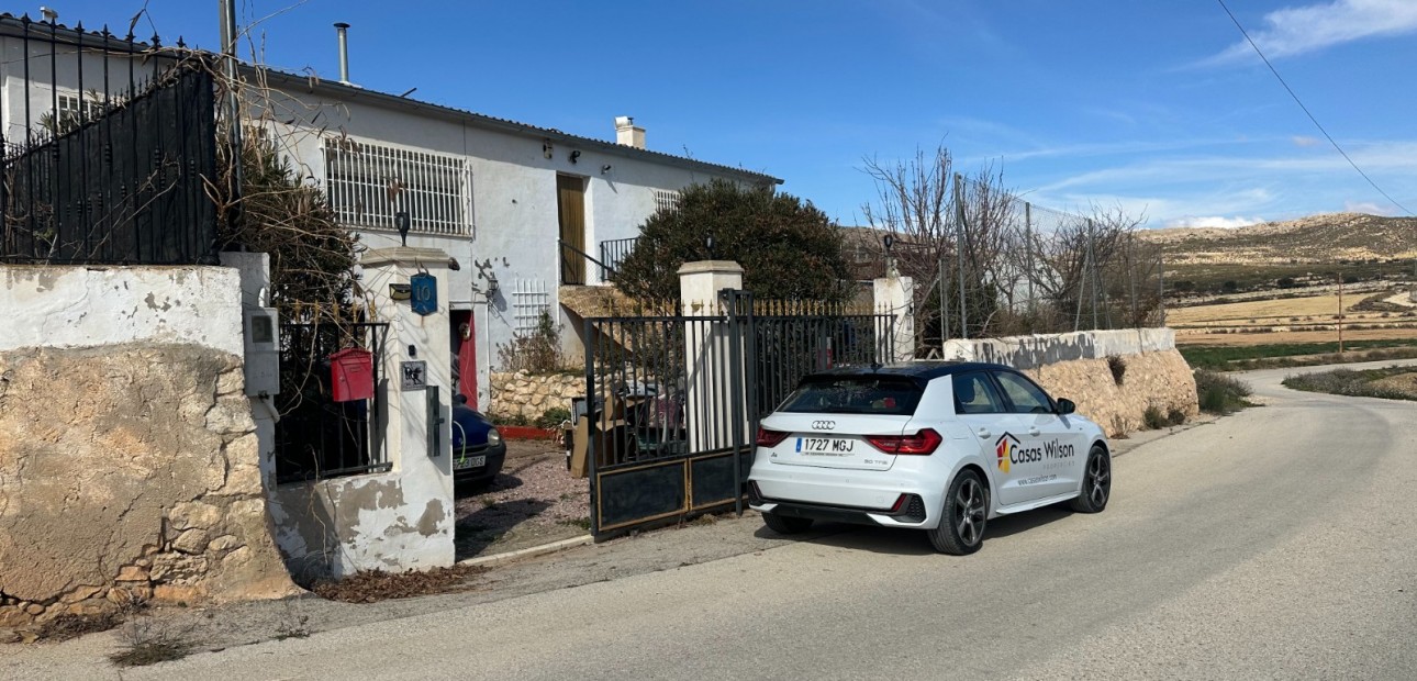 Sale - Country Property/Finca -
Torre Del Rico