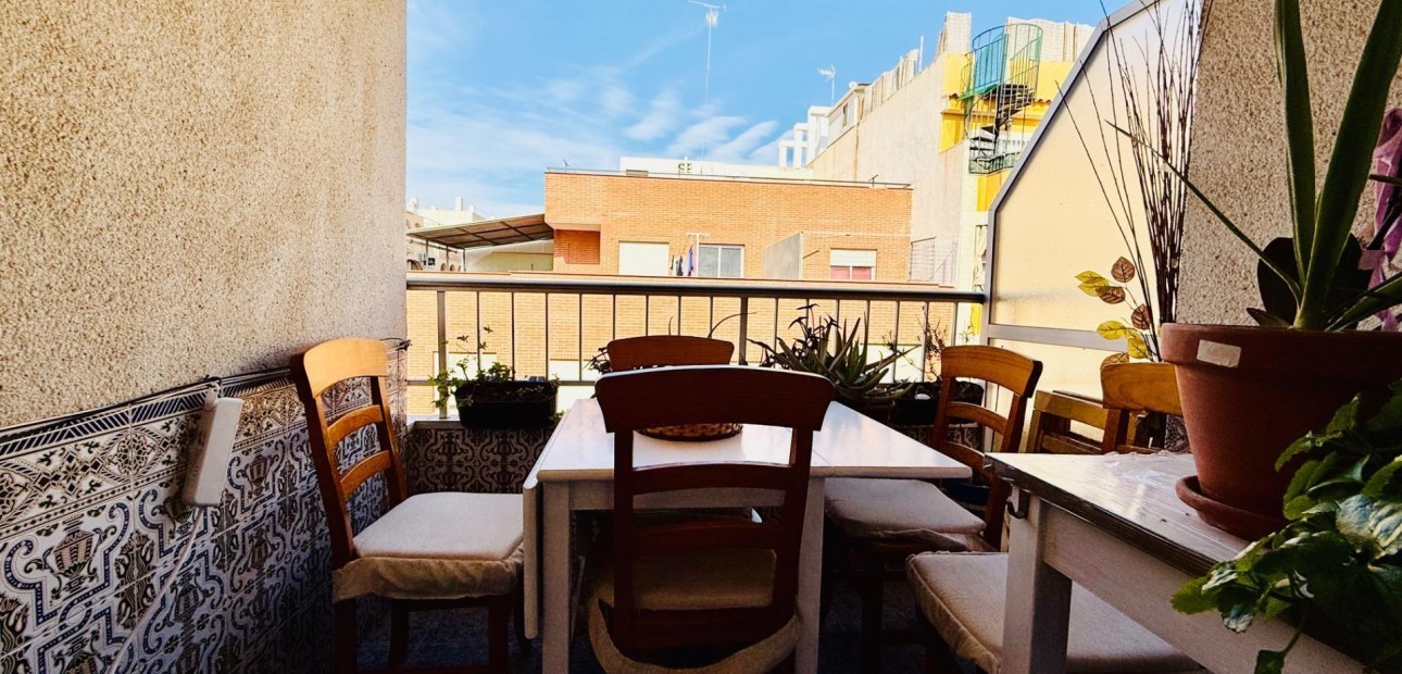 Sale - Apartment / flat -
Torrevieja - Playa del cura