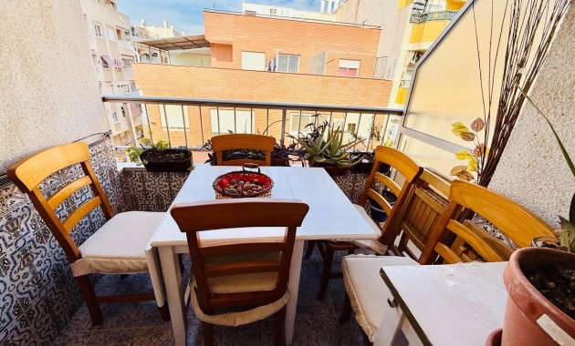 Sale - Apartment / flat -
Torrevieja - Playa del cura