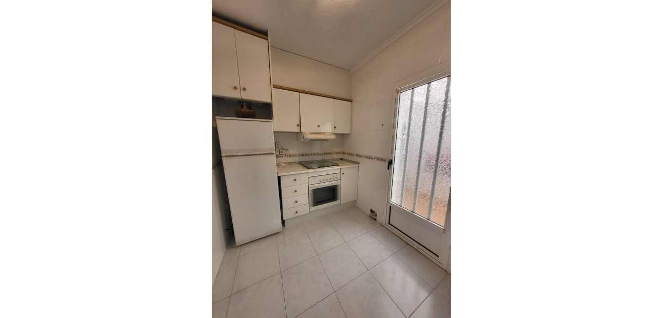 Venta - Bungalow -
Torrevieja - Carrefour