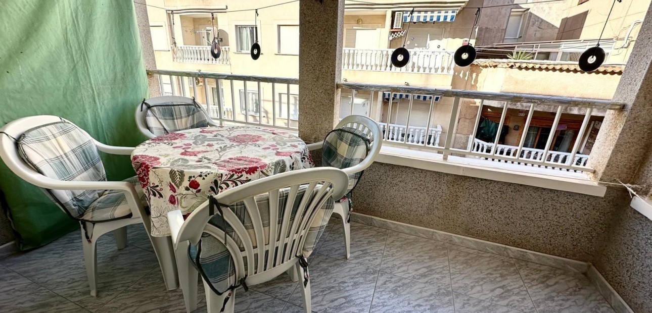 Venta - Apartamento / piso -
Torrevieja - Playa del cura