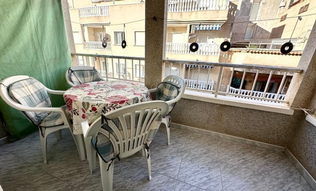 Venta - Apartamento / piso -
Torrevieja - Playa del cura