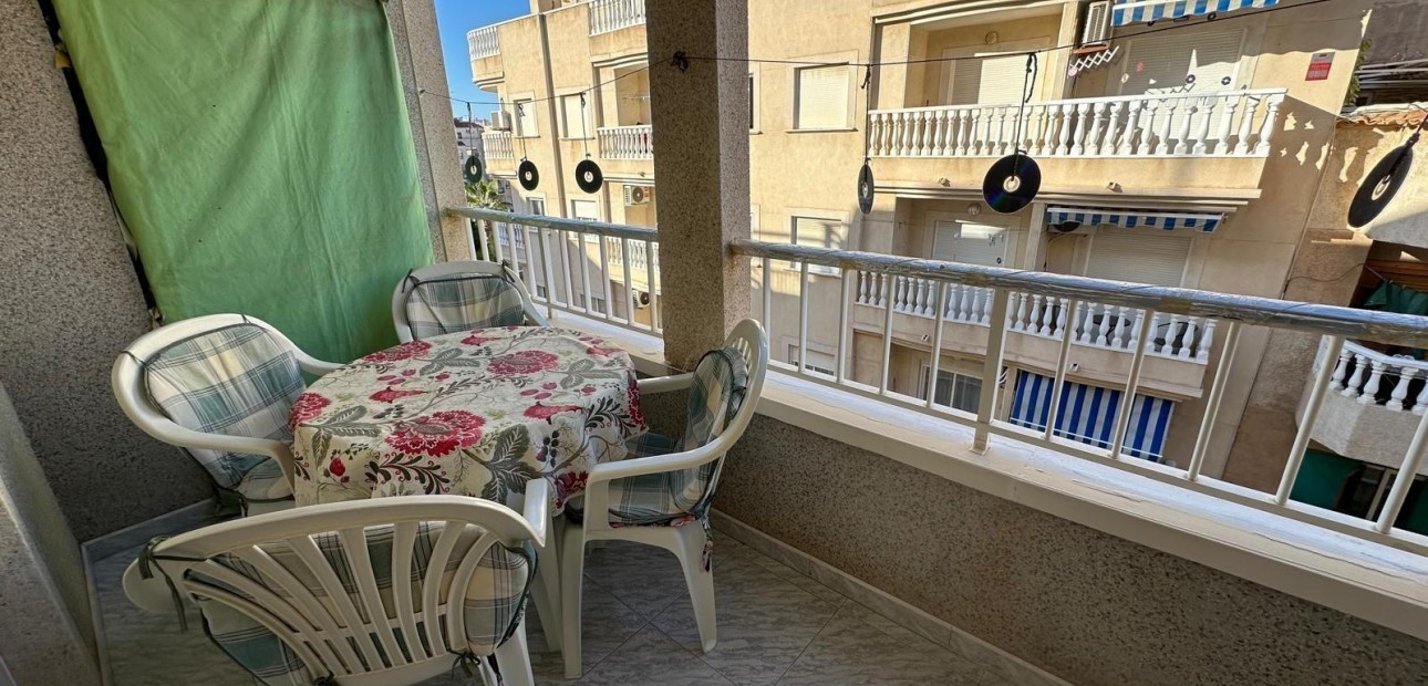 Sale - Apartment / flat -
Torrevieja - Playa del cura