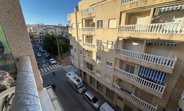 Venta - Apartamento / piso -
Torrevieja - Playa del cura