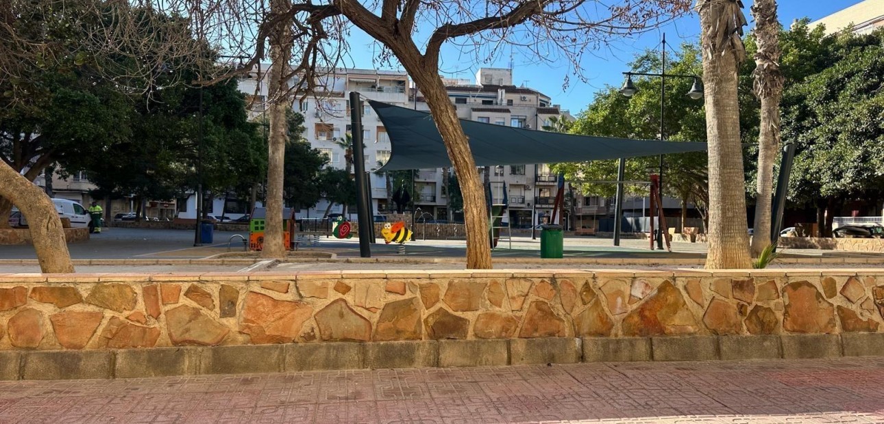 Venta - Apartamento / piso -
Torrevieja - Playa del cura