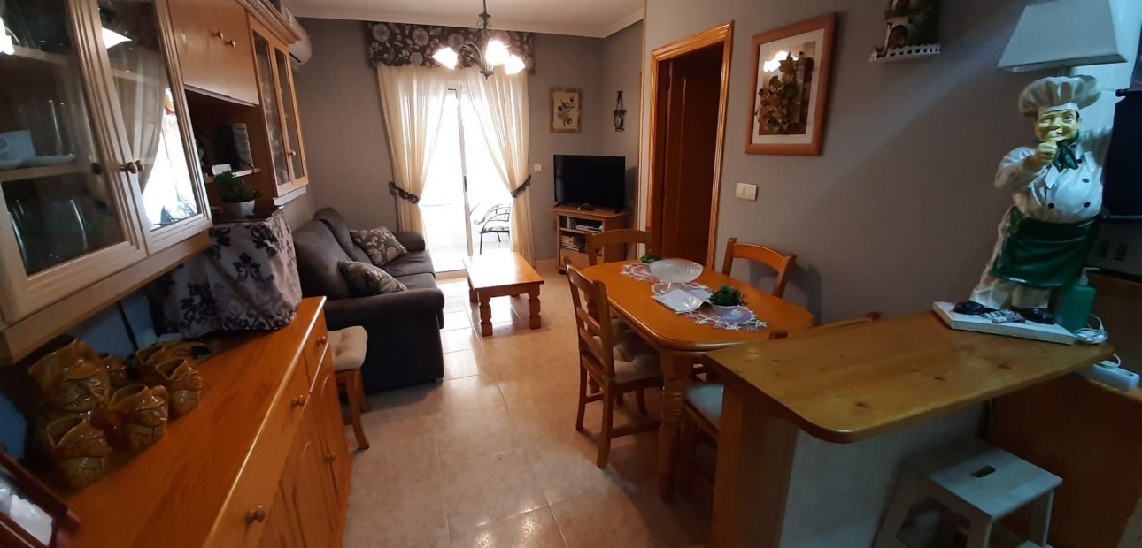 Herverkoop - Appartement / flat -
Torrevieja - Playa de los locos